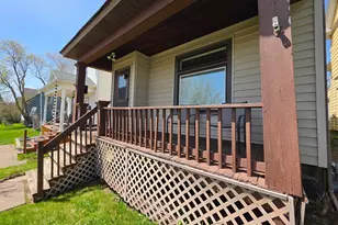 713 E 7th St, Duluth, MN 55805 - Photo 2