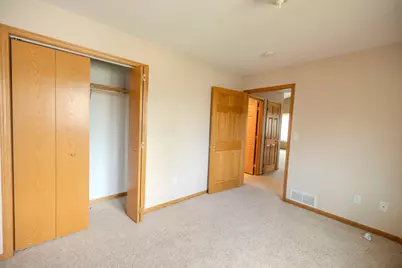 2 Line Drive, Morris, MN 56267 - Photo 20