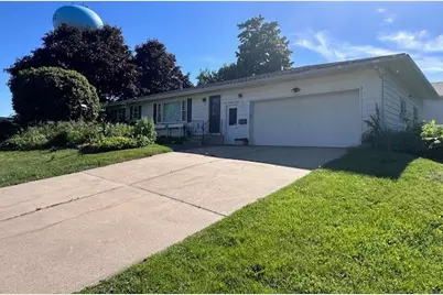 207 N Pine Street, Caledonia, MN 55921 - Photo 8