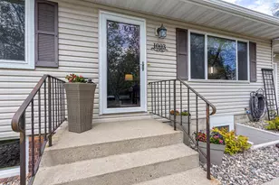 1003 High St, Alexandria, MN 56308 - Photo 2