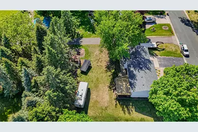286 Frankland Street, Mahtomedi, MN 55115 - Photo 26