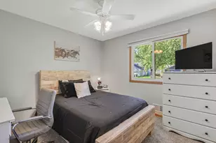 286 Frankland St, Mahtomedi, MN 55115 - Photo 12