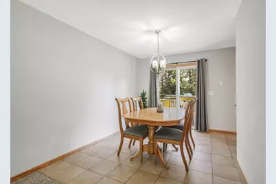 286 Frankland Street, Mahtomedi, MN 55115 - Photo 10
