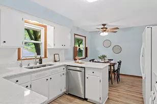 3405 Highland Dr, Burnsville, MN 55337 - Photo 10