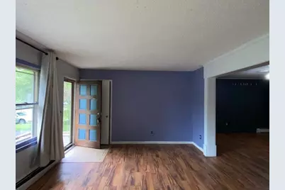 315 Charles Street SW, Hutchinson, MN 55350 - Photo 2