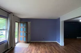 315 Charles St SW, Hutchinson, MN 55350 - Photo 2