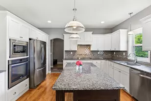 12920 Rose Bluff Blvd, Burnsville, MN 55337 - Photo 16