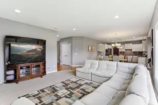 12920 Rose Bluff Blvd, Burnsville, MN 55337 - Photo 10