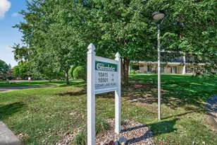 10501 Cedar Lake Rd, Minnetonka, MN 55305 - Photo 48