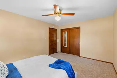 2420 Ensign Avenue N, Golden Valley, MN 55427 - Photo 16
