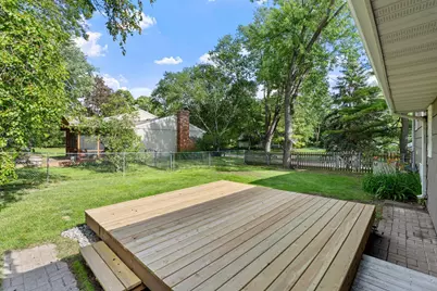 2420 Ensign Avenue N, Golden Valley, MN 55427 - Photo 28