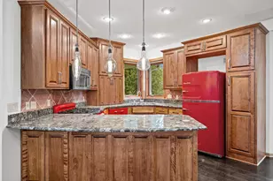 9250 Blackoaks Ln N, Maple Grove, MN 55311 - Photo 4