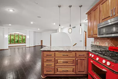 9250 Blackoaks Lane N, Maple Grove, MN 55311 - Photo 8
