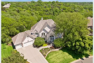 10444 Purdey Road, Eden Prairie, MN 55347 - Photo 2