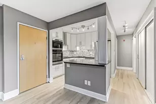 1700 Four Oaks Rd, Eagan, MN 55121 - Photo 16