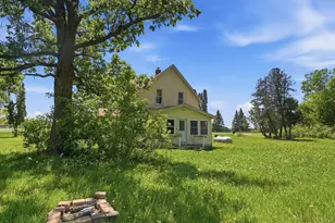 8005 381st Ave NW, Dalbo, MN 55017 - Photo 22