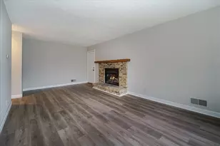 11574 Carriage Ct, Eden Prairie, MN 55344 - Photo 8