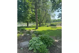 11574 Carriage Ct, Eden Prairie, MN 55344 - Photo 28