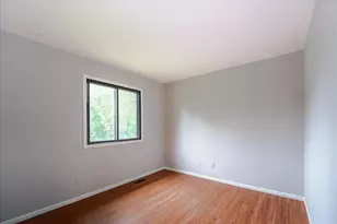 11574 Carriage Ct, Eden Prairie, MN 55344 - Photo 18