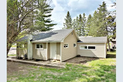 304 Central Avenue N, Park Rapids, MN 56470 - Photo 2