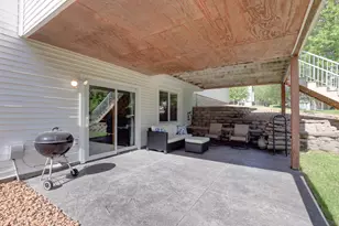 2361 Stone Creek Dr, Chanhassen, MN 55317 - Photo 44