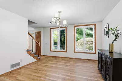 2361 Stone Creek Drive, Chanhassen, MN 55317 - Photo 12