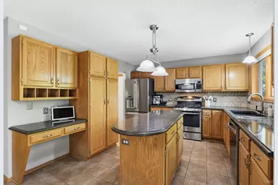 2361 Stone Creek Drive, Chanhassen, MN 55317 - Photo 18