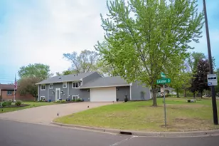 2101 Laramie Trail, Brooklyn Park, MN 55444 - Photo 4