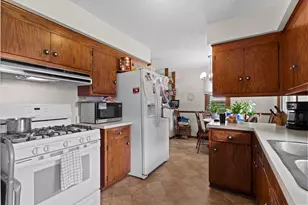 2607 64th Ave N, Brooklyn Center, MN 55430 - Photo 4