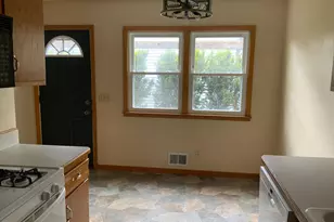 954 Miller St S, Shakopee, MN 55379 - Photo 6