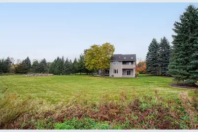 9820 Deerbrook Drive, Chanhassen, MN 55317 - Photo 6