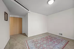 9820 Deerbrook Dr, Chanhassen, MN 55317 - Photo 36