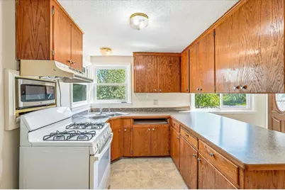 25 W 7th Street, Rush City, MN 55069 - Photo 8