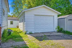 25 W 7th St, Rush City, MN 55069 - Photo 18