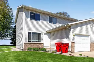 310 10th Ave NW, Byron, MN 55920 - Photo 2