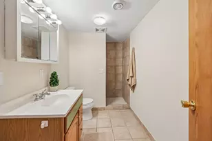 13008 Oliver Ave S, Burnsville, MN 55337 - Photo 16