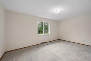 13008 Oliver Ave S, Burnsville, MN 55337 - Photo 14