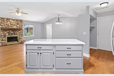 1860 Juneau Lane N, Plymouth, MN 55447 - Photo 16