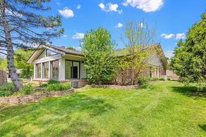 1860 Juneau Lane N, Plymouth, MN 55447 - Photo 4