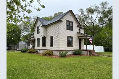 324 S Swift Avenue, Litchfield, MN 55355 - Photo 2