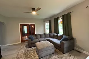 324 S Swift Ave, Litchfield, MN 55355 - Photo 6