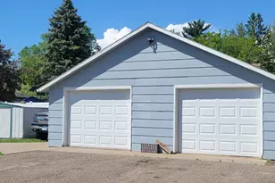 215 6th St SE, Little Falls, MN 56345 - Photo 2