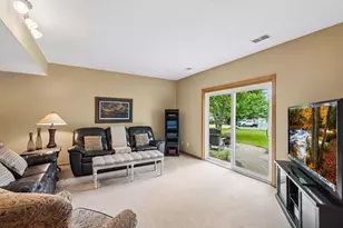 3362 Charleston Dr, Woodbury, MN 55129 - Photo 48