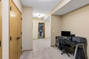 3362 Charleston Dr, Woodbury, MN 55129 - Photo 54