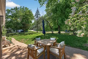49 Flandrau Pl, Saint Paul, MN 55106 - Photo 22