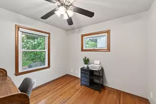 49 Flandrau Pl, Saint Paul, MN 55106 - Photo 16