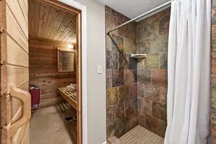 49 Flandrau Pl, Saint Paul, MN 55106 - Photo 20
