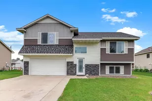 925 Highview Loop SE, Pine City, MN 55063 - Photo 1