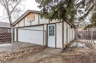 1454 10th St N, Fargo, ND 58102 - Photo 42
