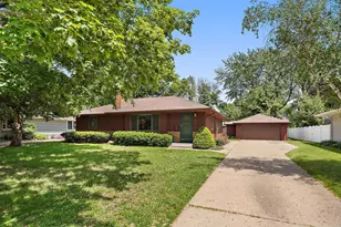 7515 Newton Ave S, Richfield, MN 55423 - Photo 2